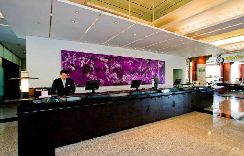 Commodore Hotel Кёнджу Экстерьер фото